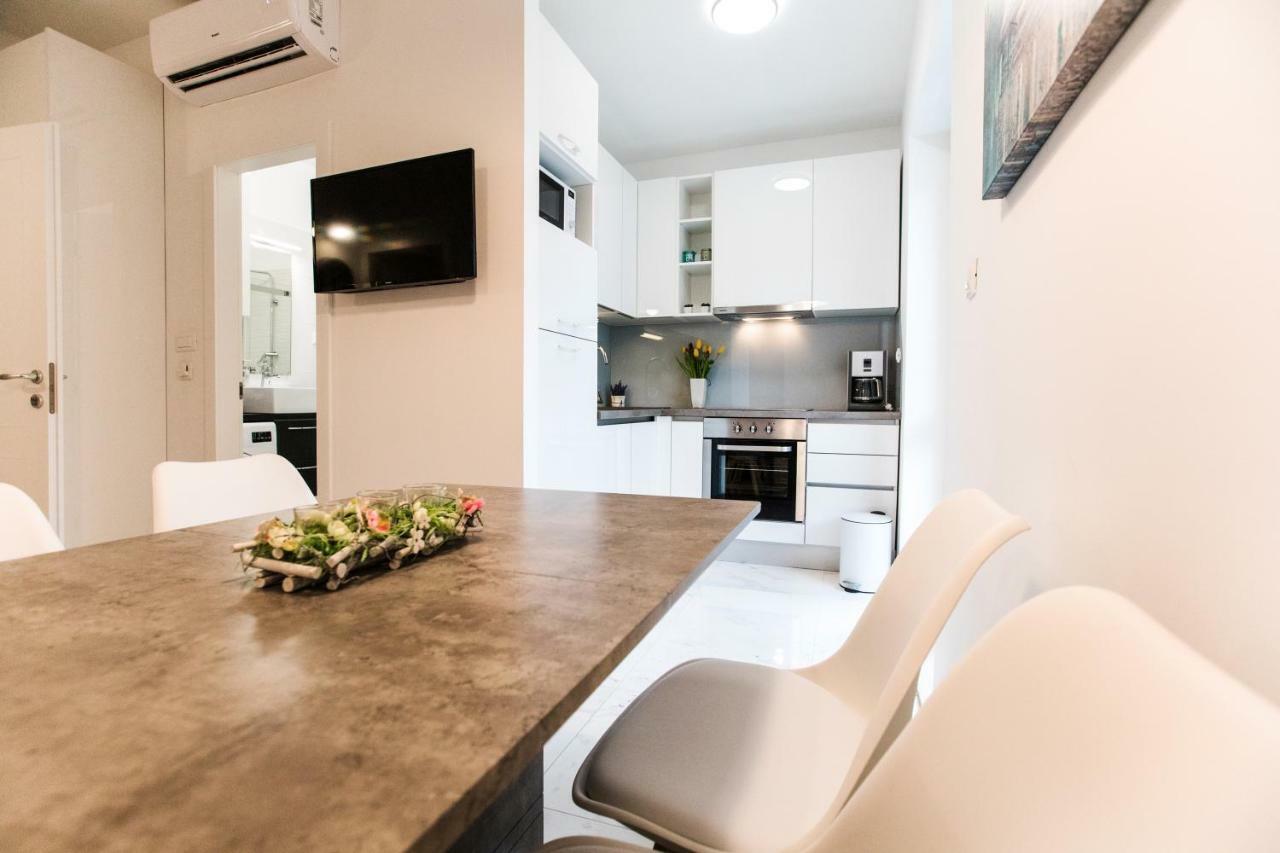L&L Apartments Split Eksteriør billede